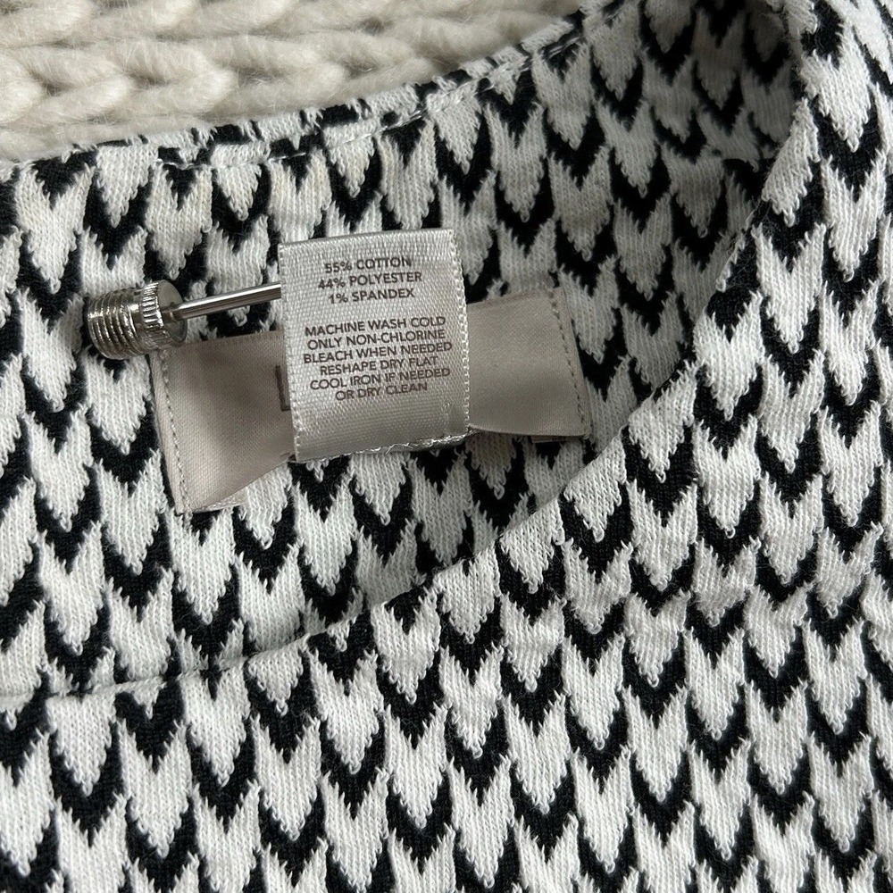 LOFT Petite Black and White Print Skater Dress Sz 2 Sleeveless Knit Mod Comfort - Picture 16 of 16